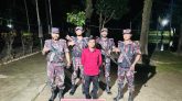 সুনামগঞ্জ সীমান্ত দিয়ে ভারতে ঢোকার চেষ্টা, যুবক আটক