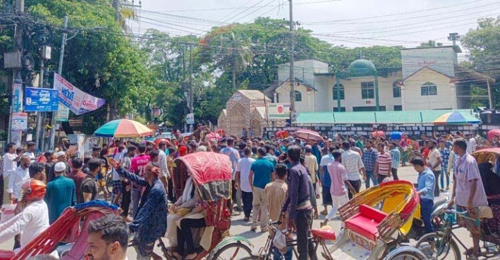 সিলেটে রিকশাচালকদের সঙ্গে অটোরিকশা চালকদের সংঘর্ষ